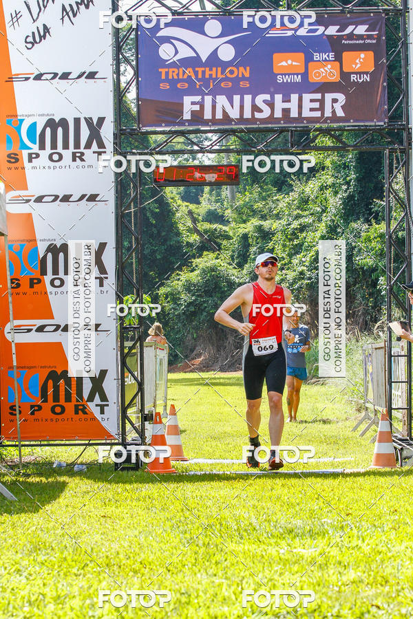 Acquista le foto dell'eventoTriathlon Series USP Pirassununga in Fotop