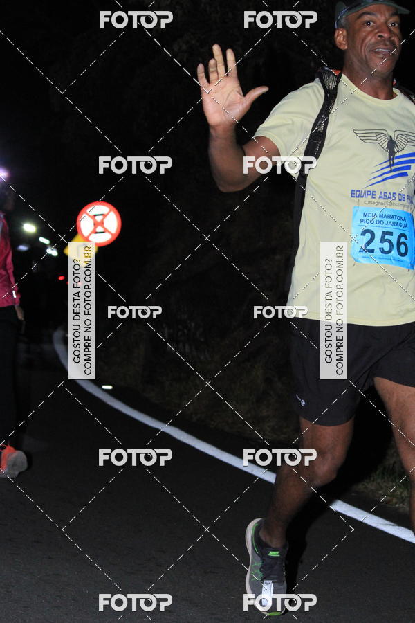 Buy your photos of the eventMeia Maratona Pico do Jaragu - Circuito Caminhos do Mar on Fotop