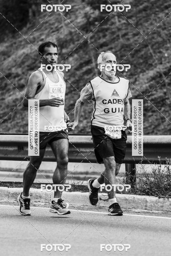 Buy your photos of the eventFotos de Corrida em Preto & Branco on Fotop