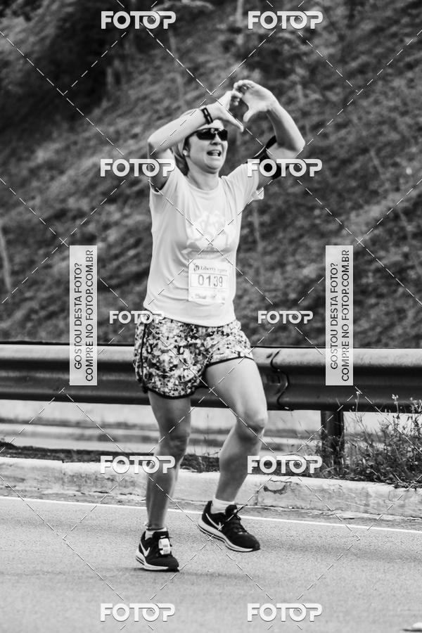 Buy your photos of the eventFotos de Corrida em Preto & Branco on Fotop