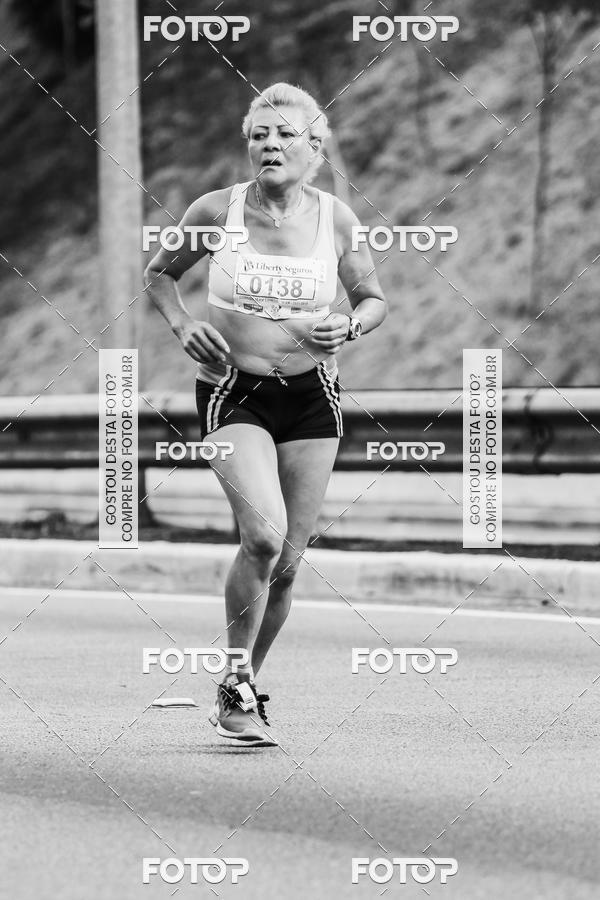 Buy your photos of the eventFotos de Corrida em Preto & Branco on Fotop