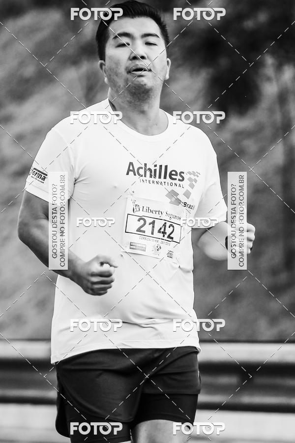 Buy your photos of the eventFotos de Corrida em Preto & Branco on Fotop