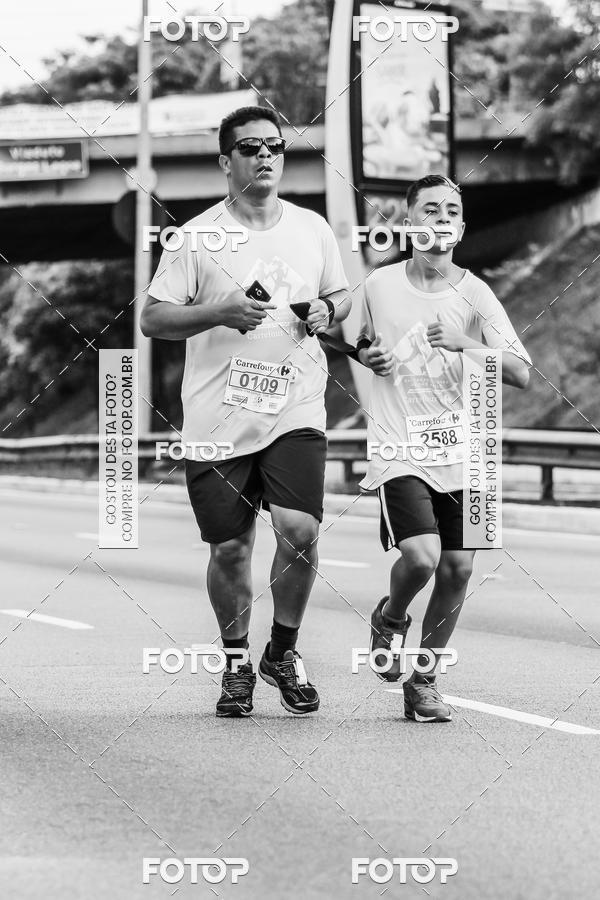 Buy your photos of the eventFotos de Corrida em Preto & Branco on Fotop