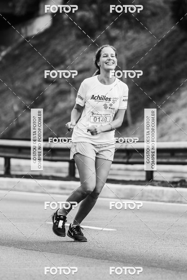 Buy your photos of the eventFotos de Corrida em Preto & Branco on Fotop