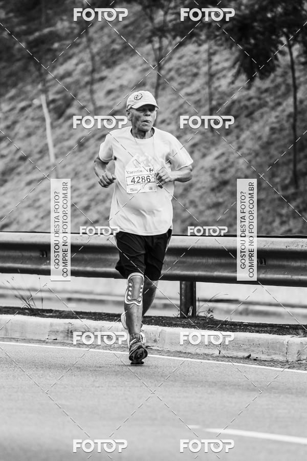 Buy your photos of the eventFotos de Corrida em Preto & Branco on Fotop