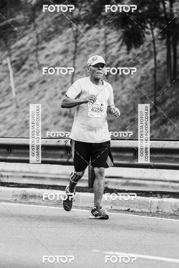 Buy your photos of the eventFotos de Corrida em Preto & Branco on Fotop