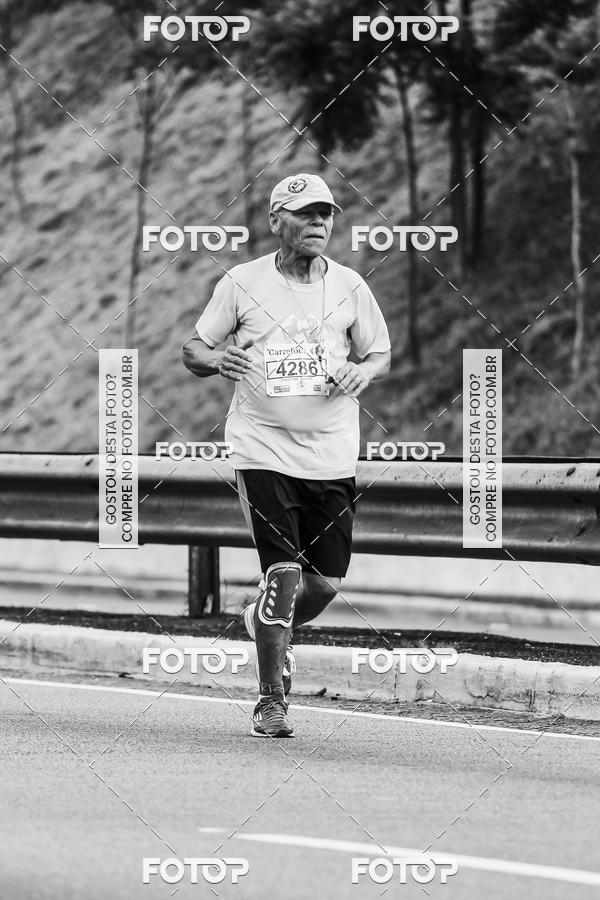 Buy your photos of the eventFotos de Corrida em Preto & Branco on Fotop