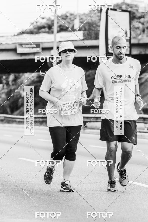 Buy your photos of the eventFotos de Corrida em Preto & Branco on Fotop