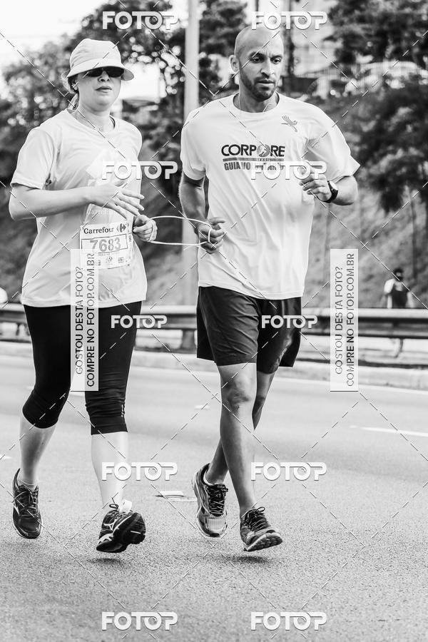 Buy your photos of the eventFotos de Corrida em Preto & Branco on Fotop