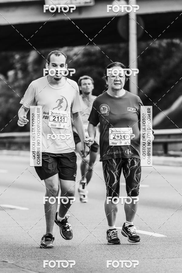 Buy your photos of the eventFotos de Corrida em Preto & Branco on Fotop