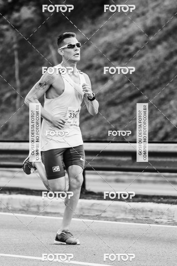 Buy your photos of the eventFotos de Corrida em Preto & Branco on Fotop