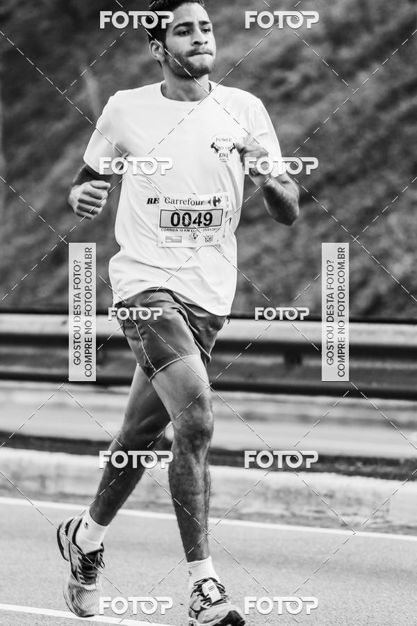 Buy your photos of the eventFotos de Corrida em Preto & Branco on Fotop