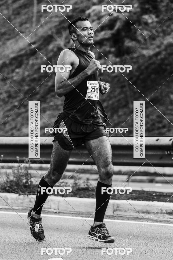 Buy your photos of the eventFotos de Corrida em Preto & Branco on Fotop