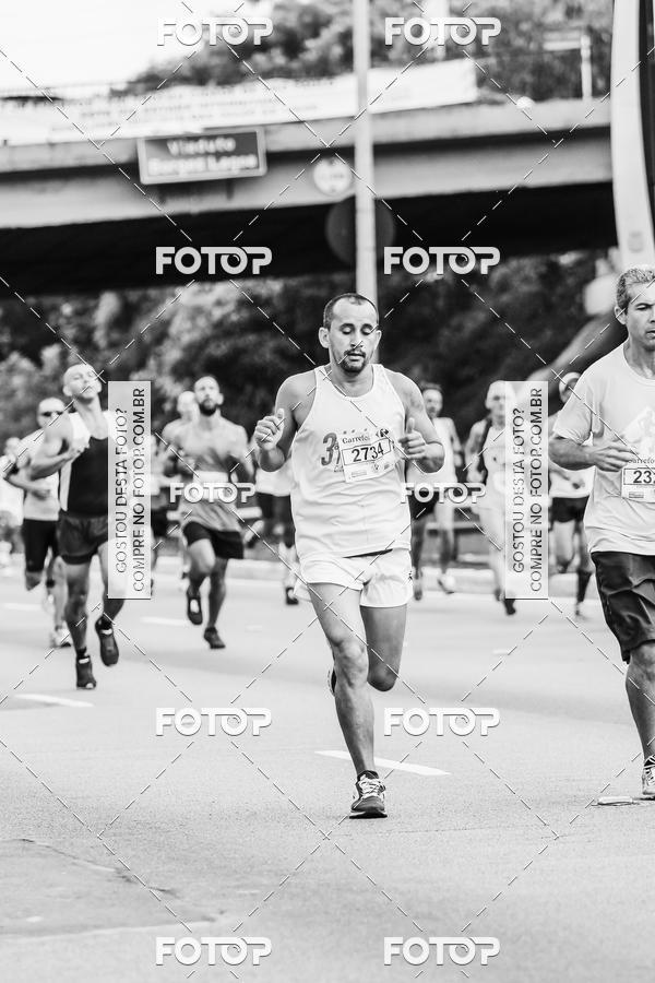 Buy your photos of the eventFotos de Corrida em Preto & Branco on Fotop