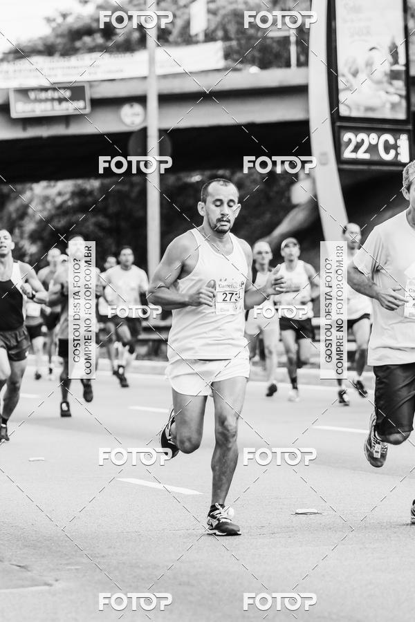 Buy your photos of the eventFotos de Corrida em Preto & Branco on Fotop