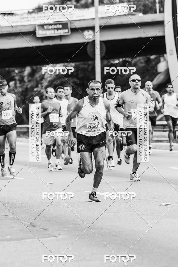 Buy your photos of the eventFotos de Corrida em Preto & Branco on Fotop