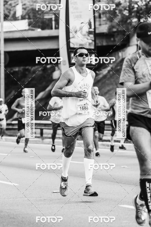 Buy your photos of the eventFotos de Corrida em Preto & Branco on Fotop