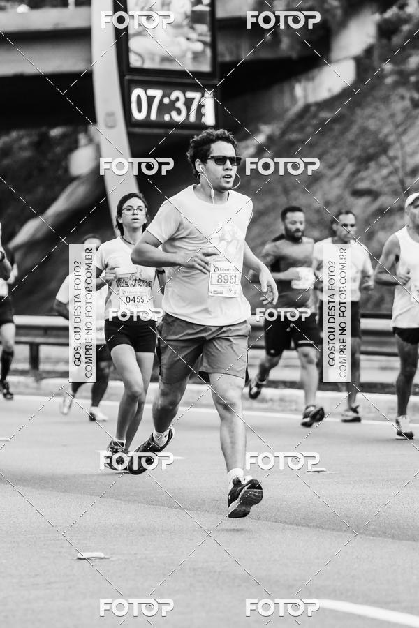 Buy your photos of the eventFotos de Corrida em Preto & Branco on Fotop