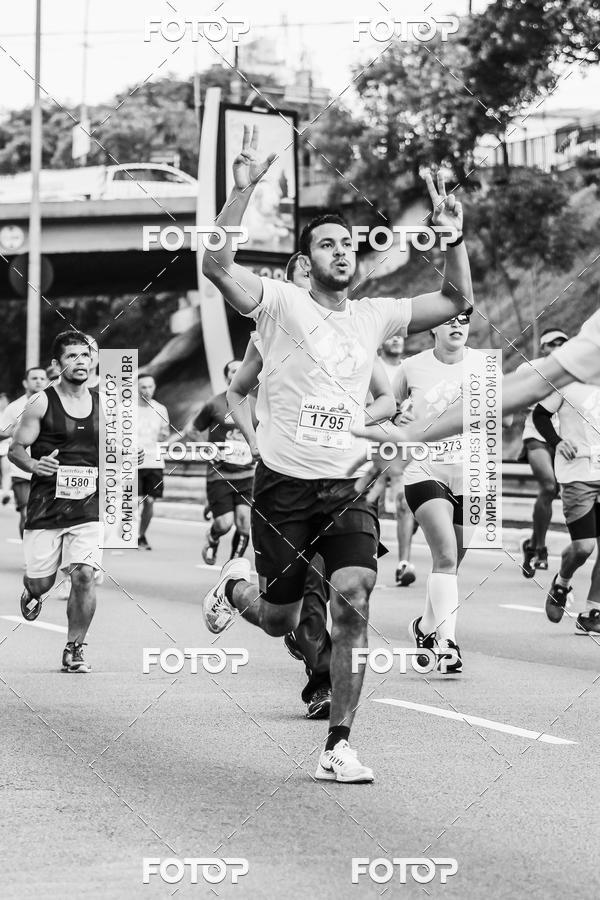Buy your photos of the eventFotos de Corrida em Preto & Branco on Fotop