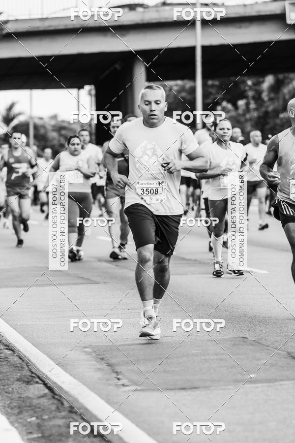 Buy your photos of the eventFotos de Corrida em Preto & Branco on Fotop