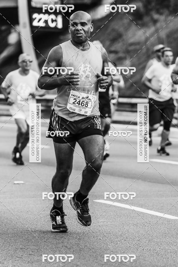 Buy your photos of the eventFotos de Corrida em Preto & Branco on Fotop