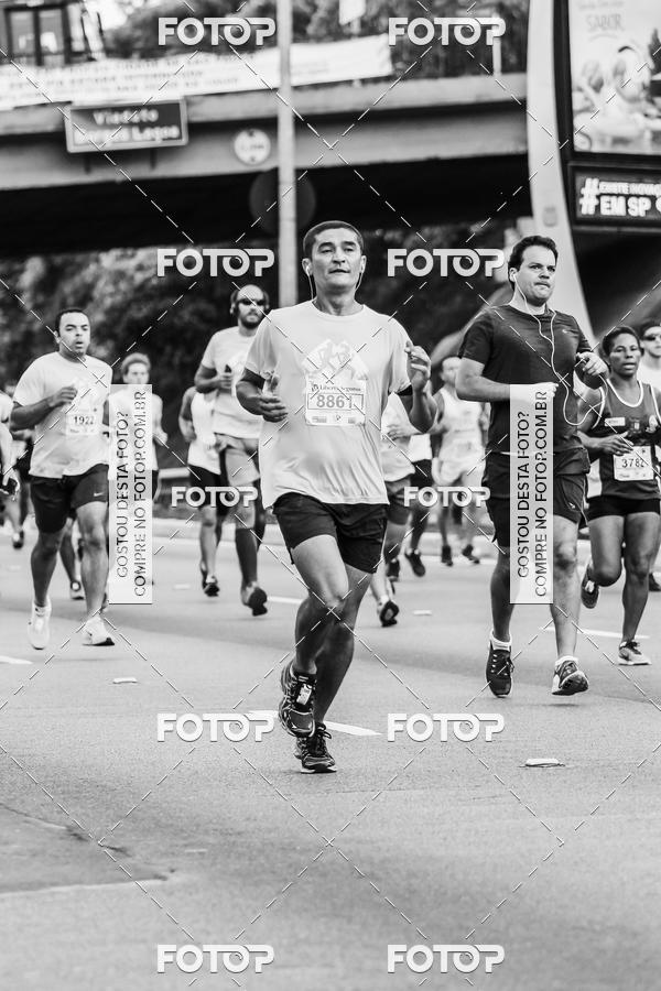 Buy your photos of the eventFotos de Corrida em Preto & Branco on Fotop