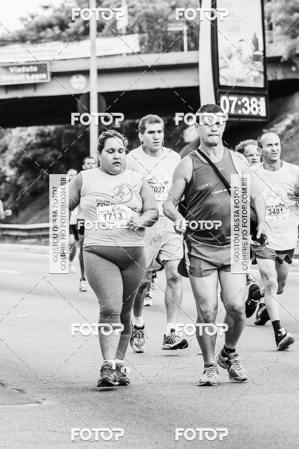 Buy your photos of the eventFotos de Corrida em Preto & Branco on Fotop