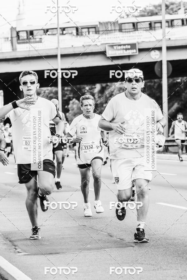 Buy your photos of the eventFotos de Corrida em Preto & Branco on Fotop