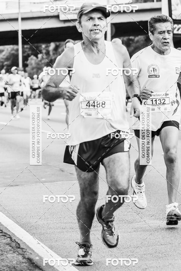 Buy your photos of the eventFotos de Corrida em Preto & Branco on Fotop