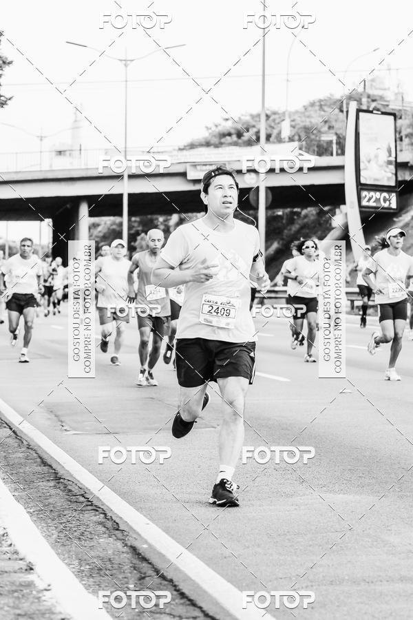 Buy your photos of the eventFotos de Corrida em Preto & Branco on Fotop