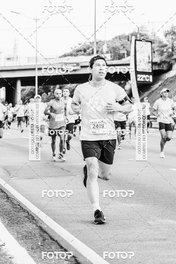 Buy your photos of the eventFotos de Corrida em Preto & Branco on Fotop