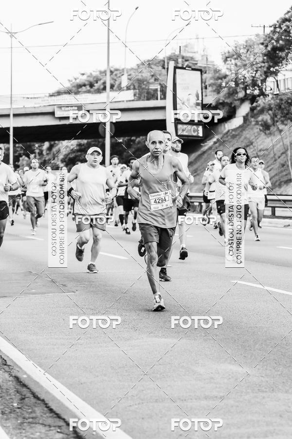 Buy your photos of the eventFotos de Corrida em Preto & Branco on Fotop