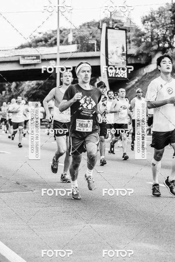 Buy your photos of the eventFotos de Corrida em Preto & Branco on Fotop