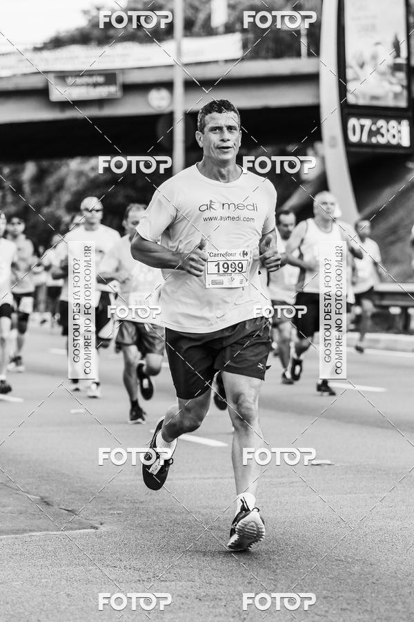 Buy your photos of the eventFotos de Corrida em Preto & Branco on Fotop