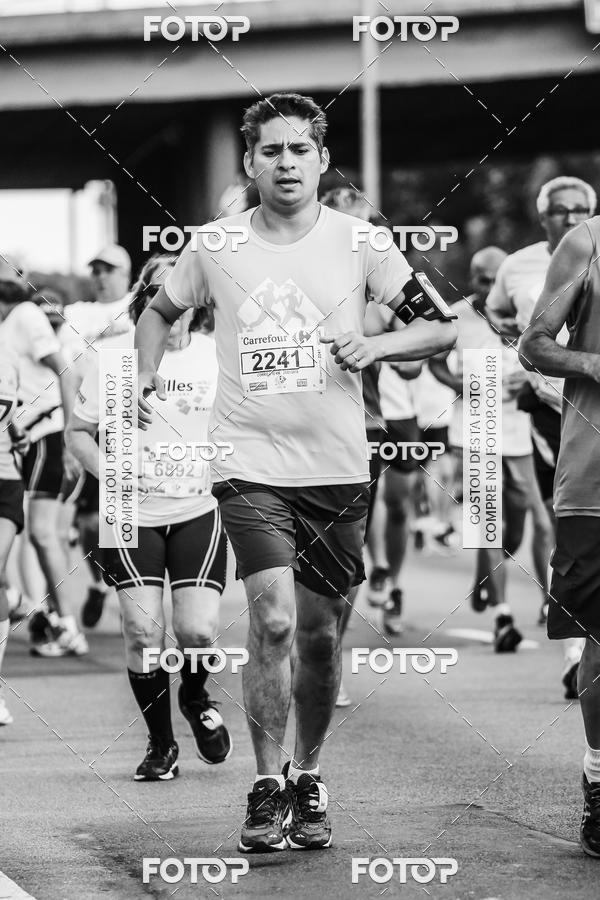 Buy your photos of the eventFotos de Corrida em Preto & Branco on Fotop