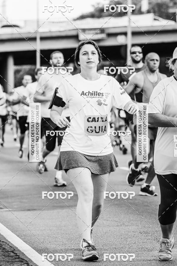 Buy your photos of the eventFotos de Corrida em Preto & Branco on Fotop