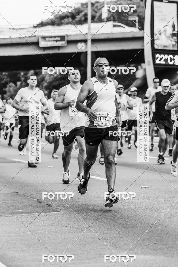 Buy your photos of the eventFotos de Corrida em Preto & Branco on Fotop