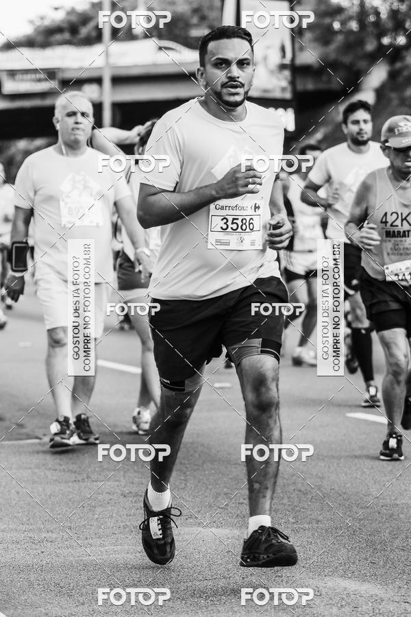 Buy your photos of the eventFotos de Corrida em Preto & Branco on Fotop