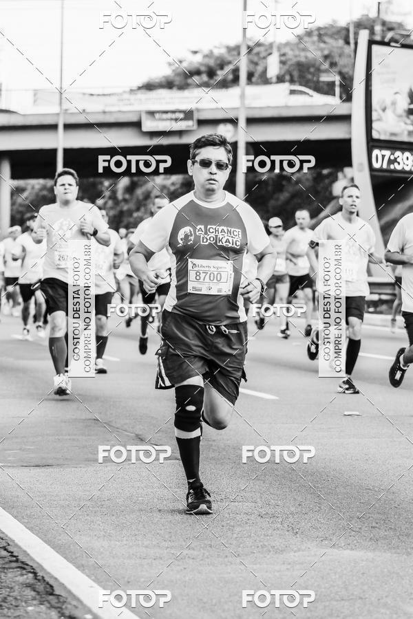 Buy your photos of the eventFotos de Corrida em Preto & Branco on Fotop