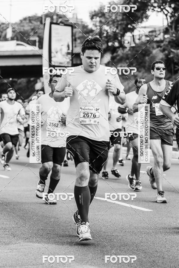 Buy your photos of the eventFotos de Corrida em Preto & Branco on Fotop