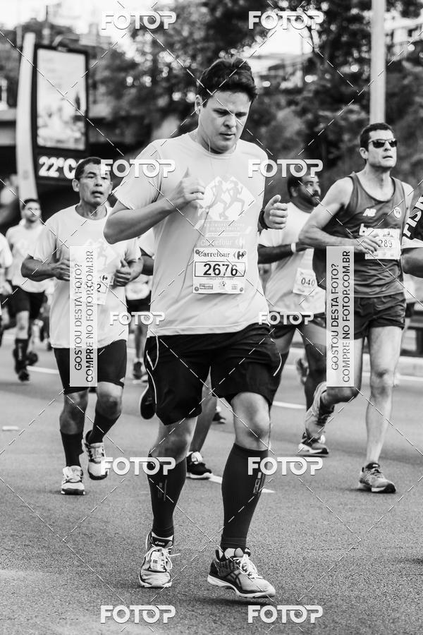 Buy your photos of the eventFotos de Corrida em Preto & Branco on Fotop