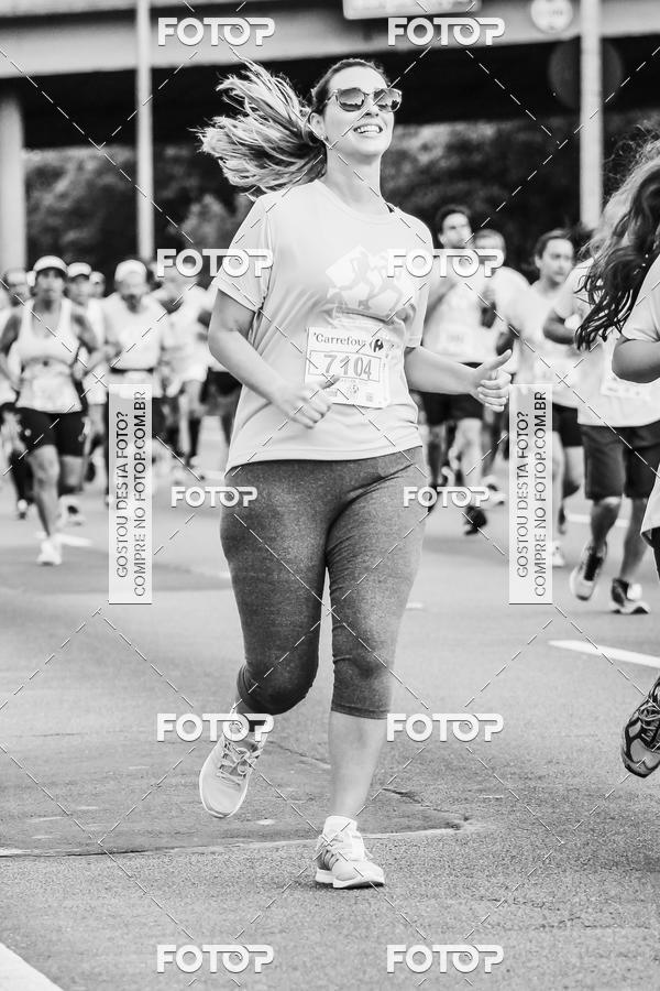 Buy your photos of the eventFotos de Corrida em Preto & Branco on Fotop