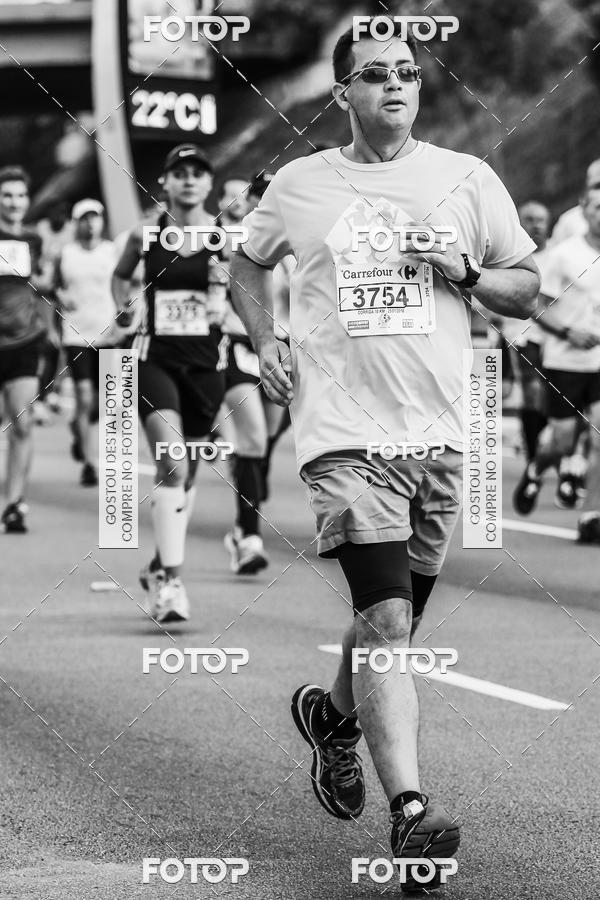Buy your photos of the eventFotos de Corrida em Preto & Branco on Fotop