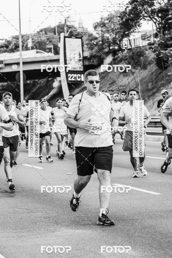 Buy your photos of the eventFotos de Corrida em Preto & Branco on Fotop
