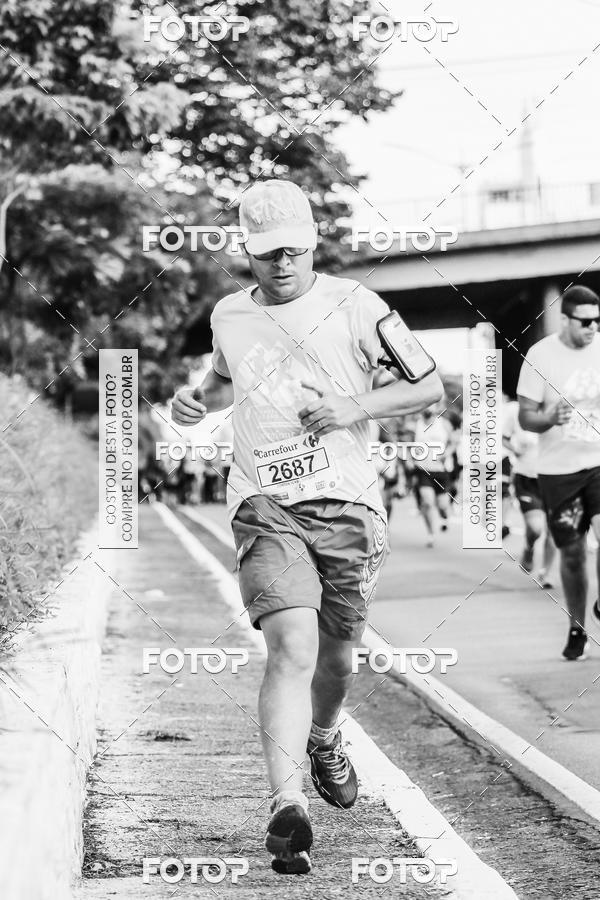 Buy your photos of the eventFotos de Corrida em Preto & Branco on Fotop