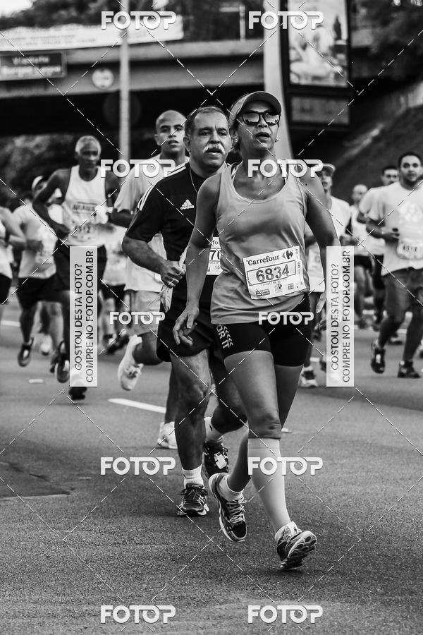 Buy your photos of the eventFotos de Corrida em Preto & Branco on Fotop