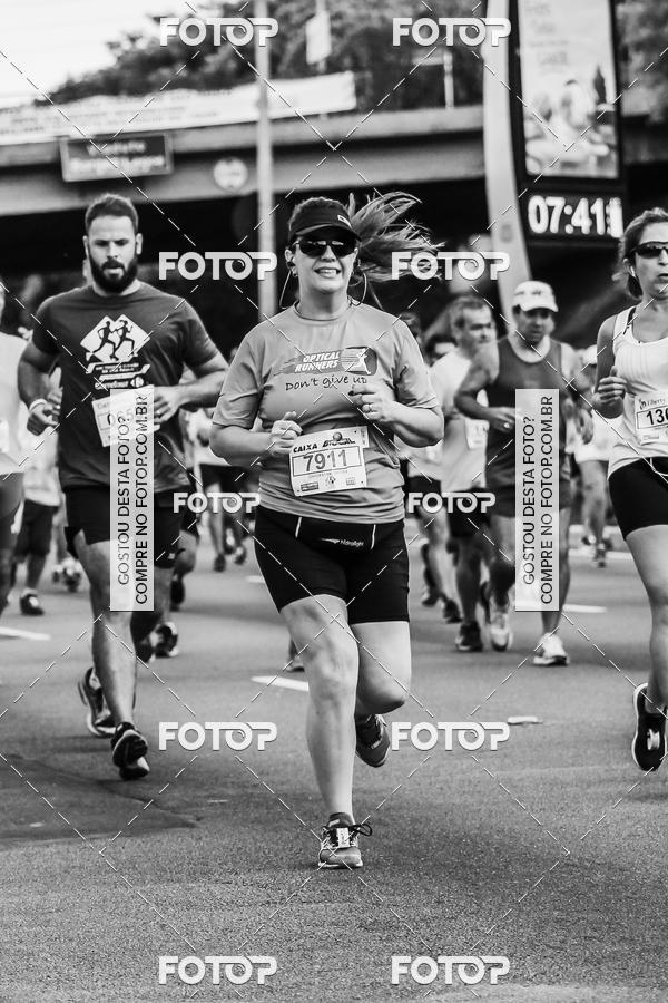 Buy your photos of the eventFotos de Corrida em Preto & Branco on Fotop