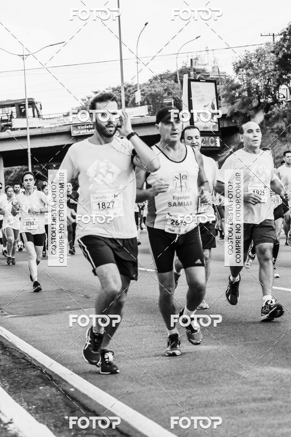 Buy your photos of the eventFotos de Corrida em Preto & Branco on Fotop