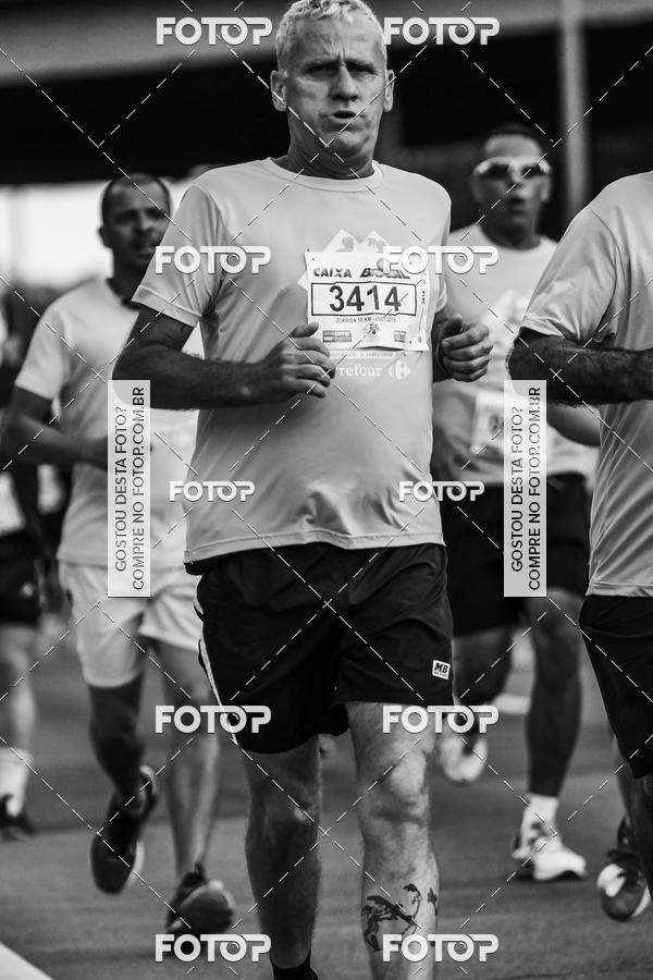 Buy your photos of the eventFotos de Corrida em Preto & Branco on Fotop