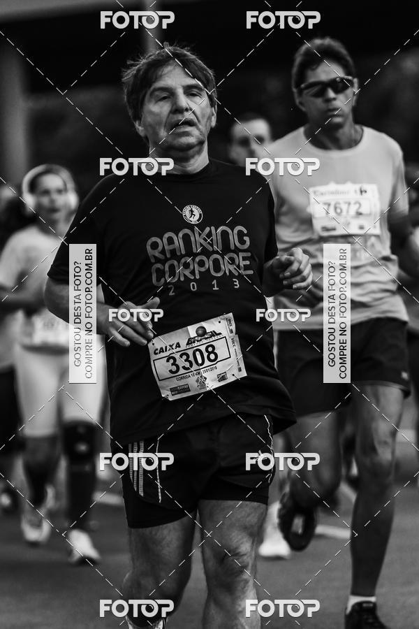 Buy your photos of the eventFotos de Corrida em Preto & Branco on Fotop